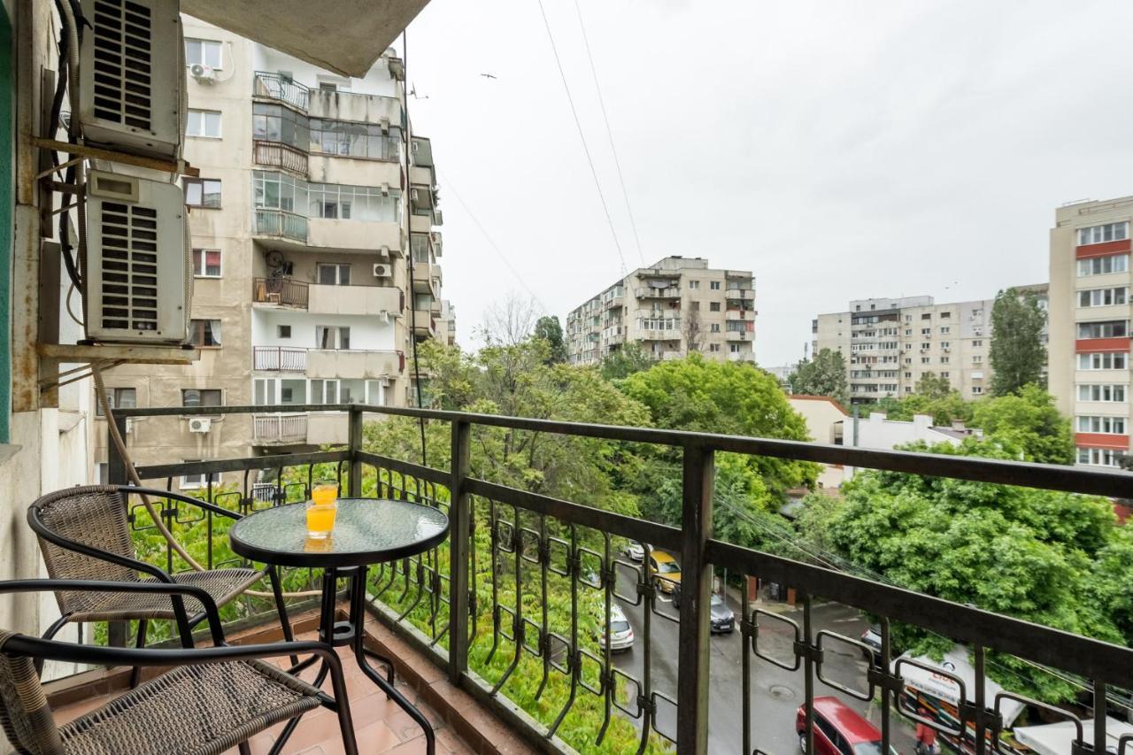 Felicity Apartment By The Park Бухарест Экстерьер фото